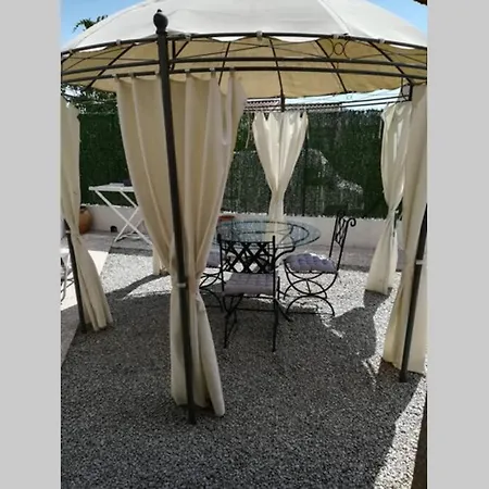 Appartement Grand F2 60 M2 Entre Terre Et Mer.proche D'ajaccio